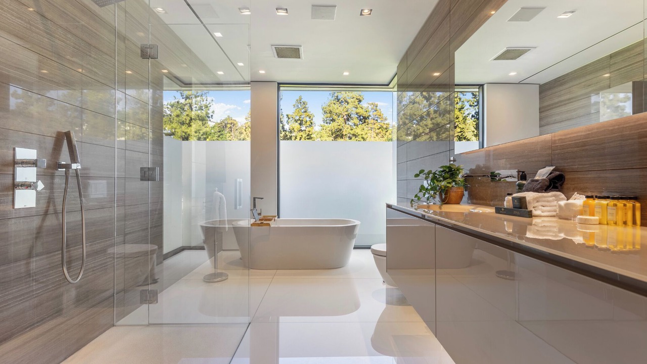 Photo of Bathroom in Beverly Hills
