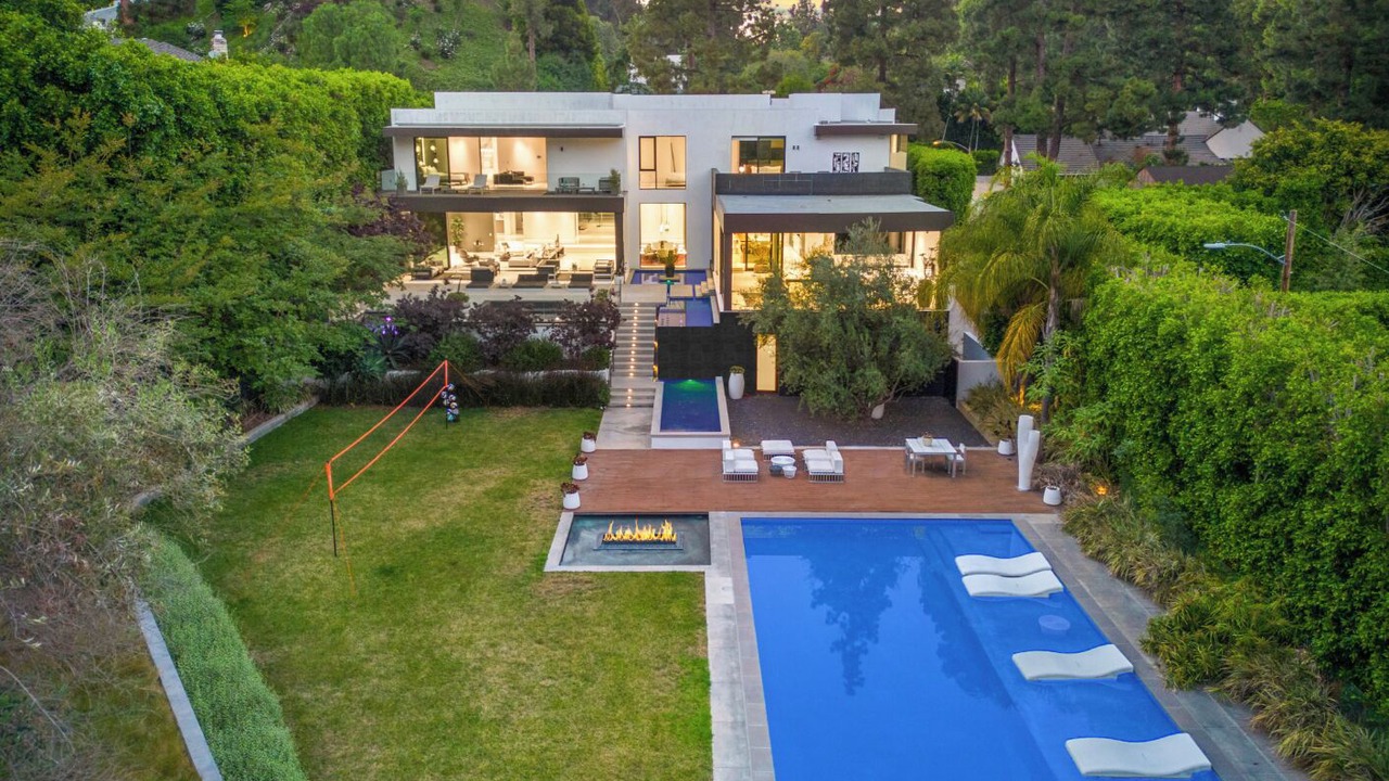 Photo of Outdoor in Beverly Hills