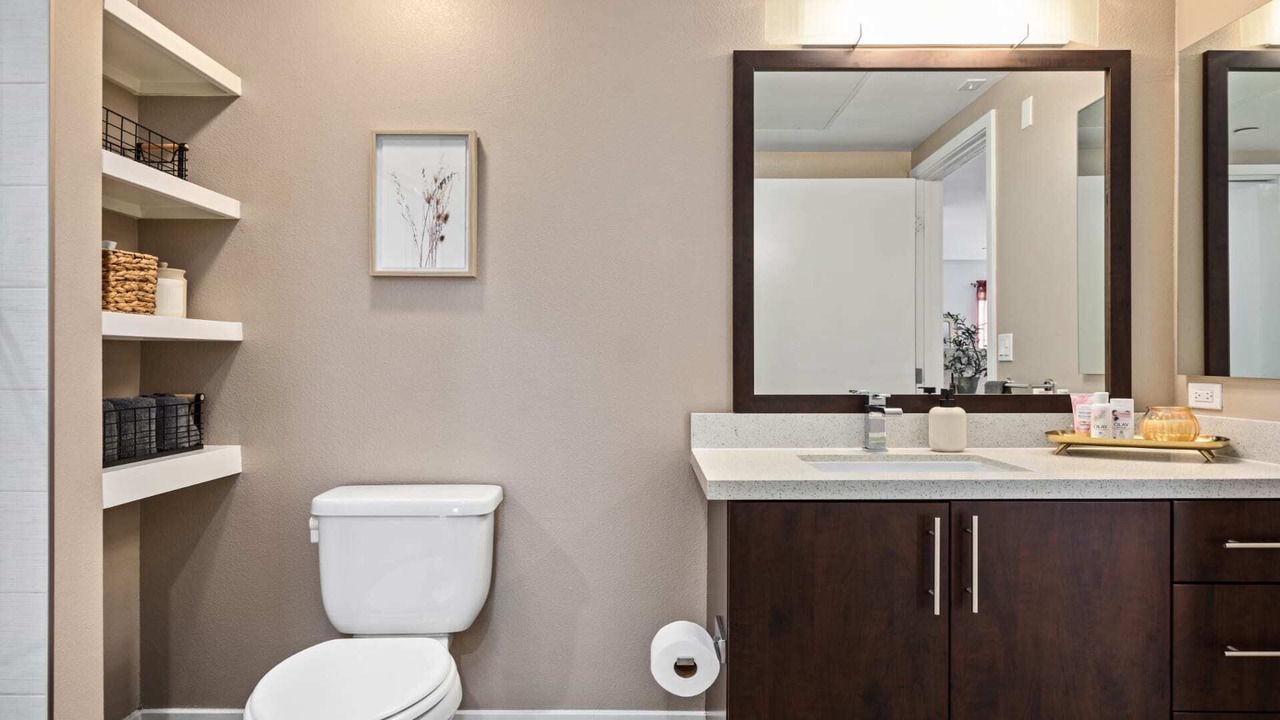 Photo of Bathroom in Carthay Circle