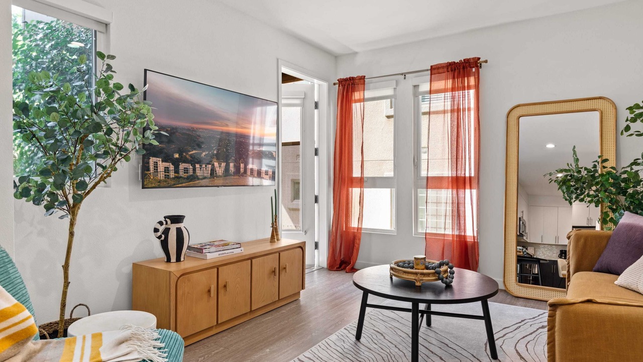 Photo of Livingroom in Carthay Circle