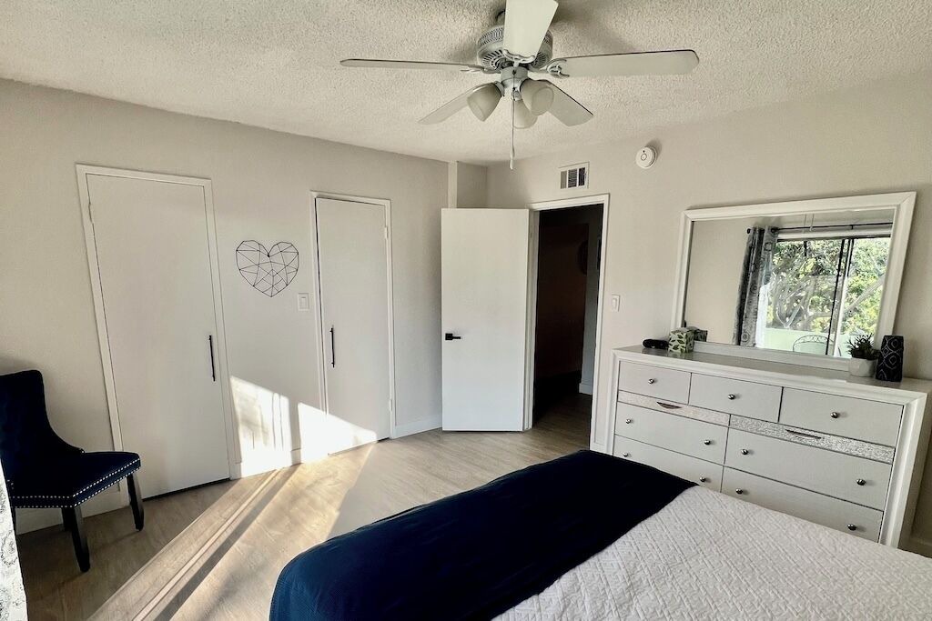 Photo of Bedroom in Beverly Grove