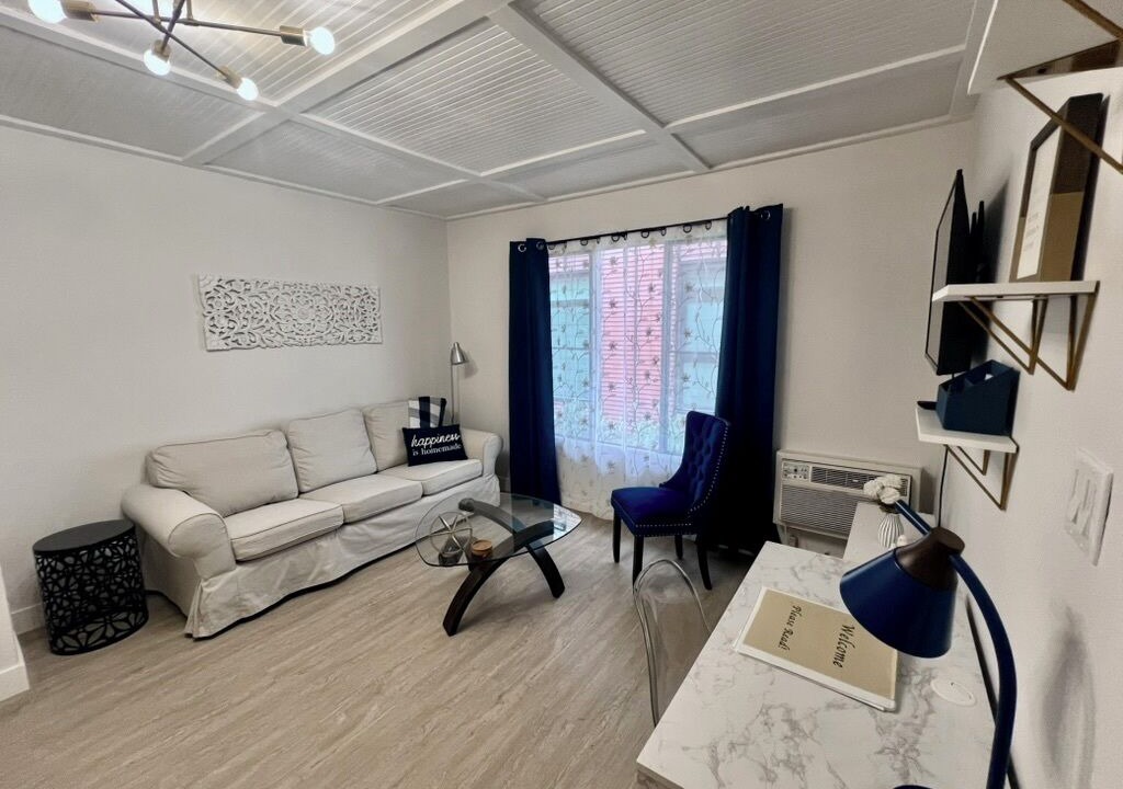 Photo of Livingroom in Beverly Grove