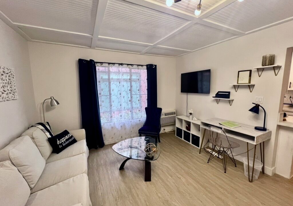 Photo of Livingroom in Beverly Grove