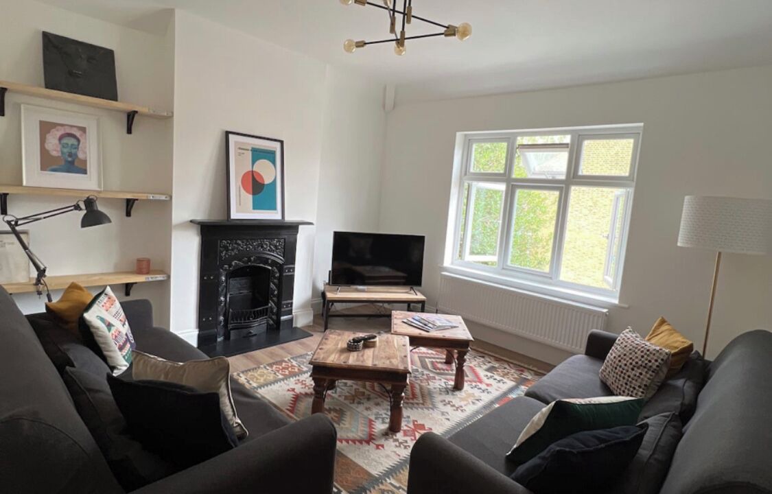 Photo of Livingroom in Chiswick Riverside