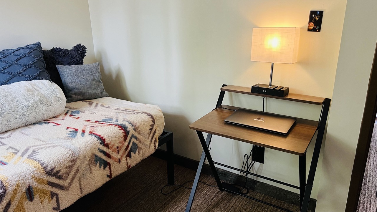 Photo of Bedroom in Running Springs
