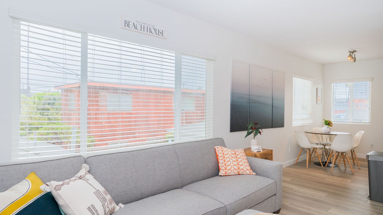 Photo of Livingroom in Old Towne