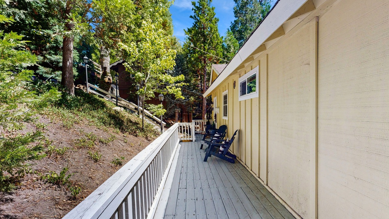 Photo of Patio Balcony in Running Springs