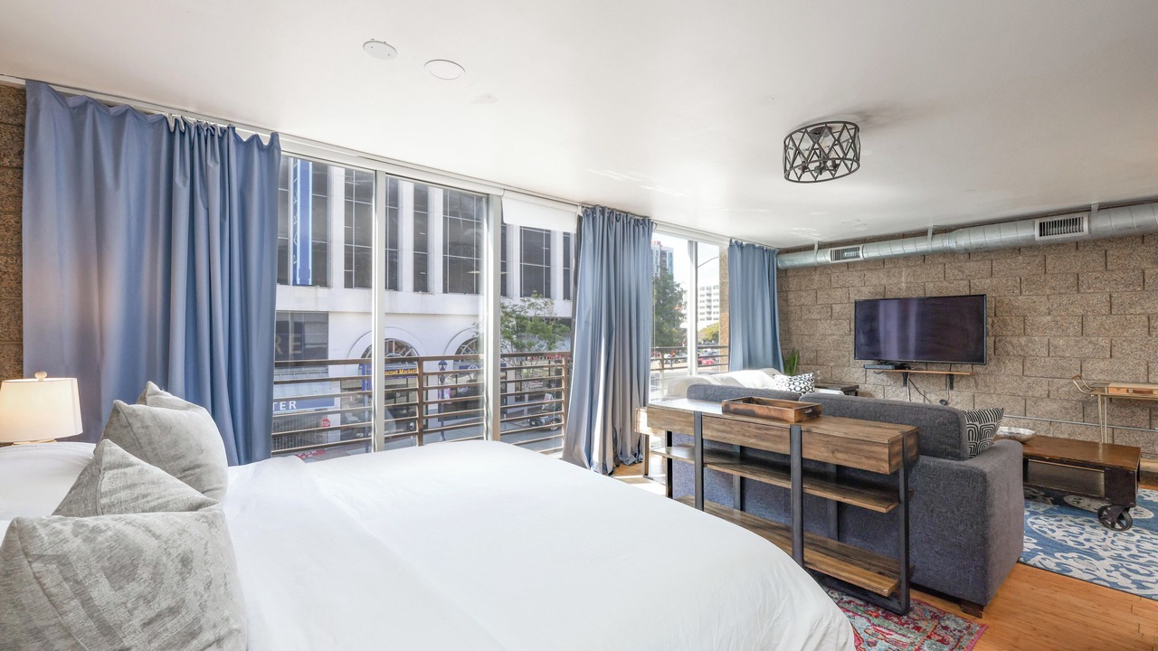 Photo of Bedroom in Cortez Hill