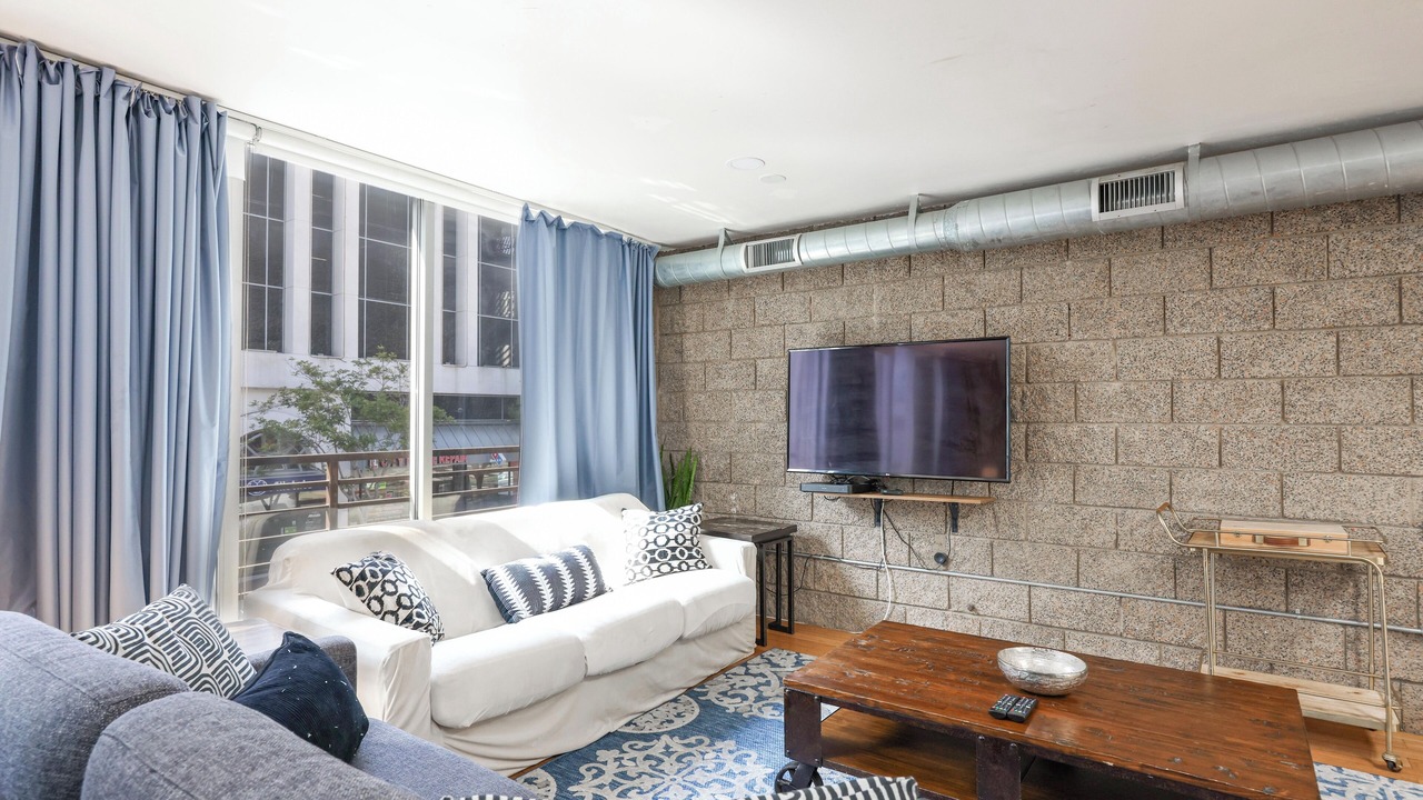 Photo of Livingroom in Cortez Hill