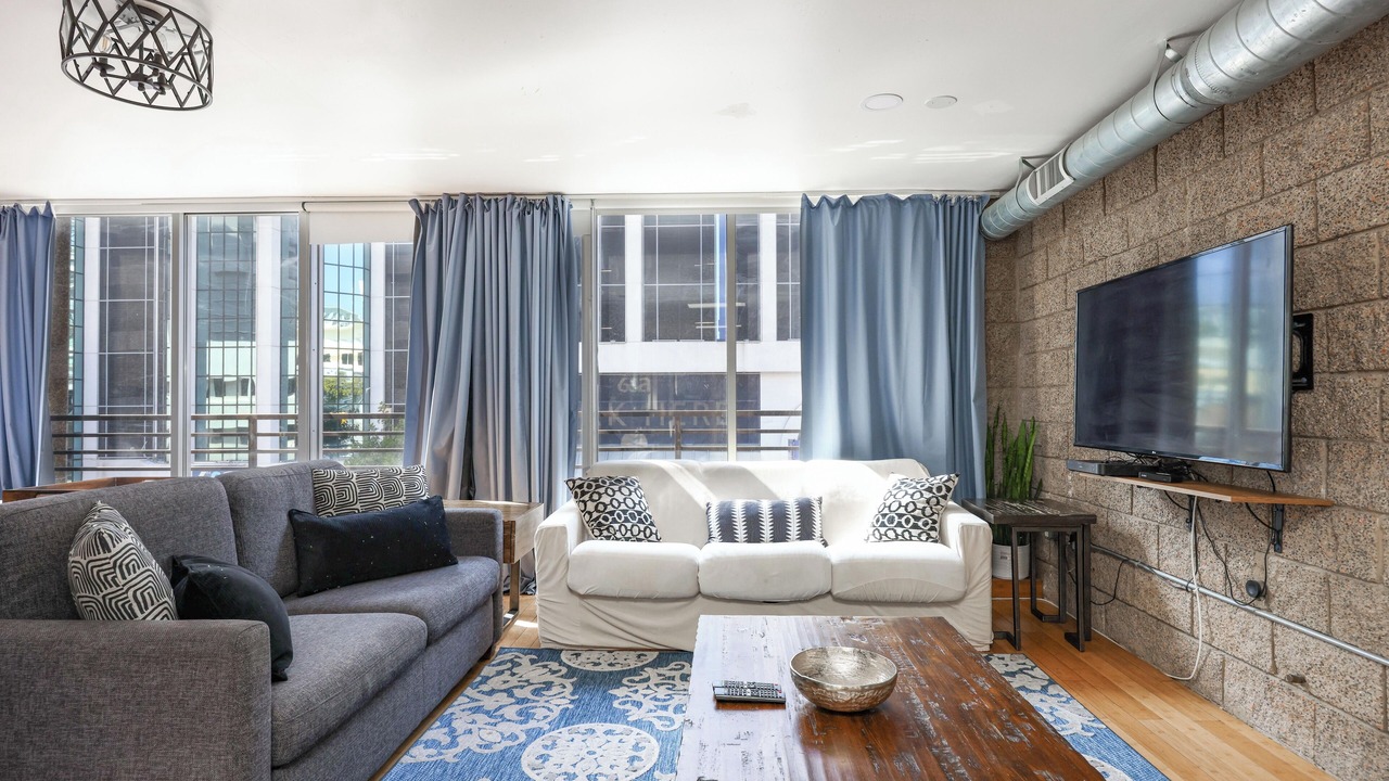Photo of Livingroom in Cortez Hill
