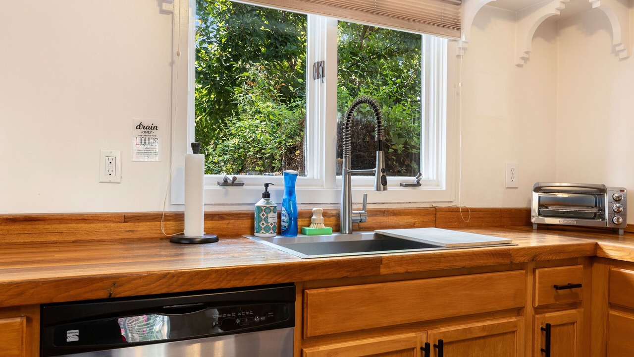 Photo of Kitchen in Upper Lake