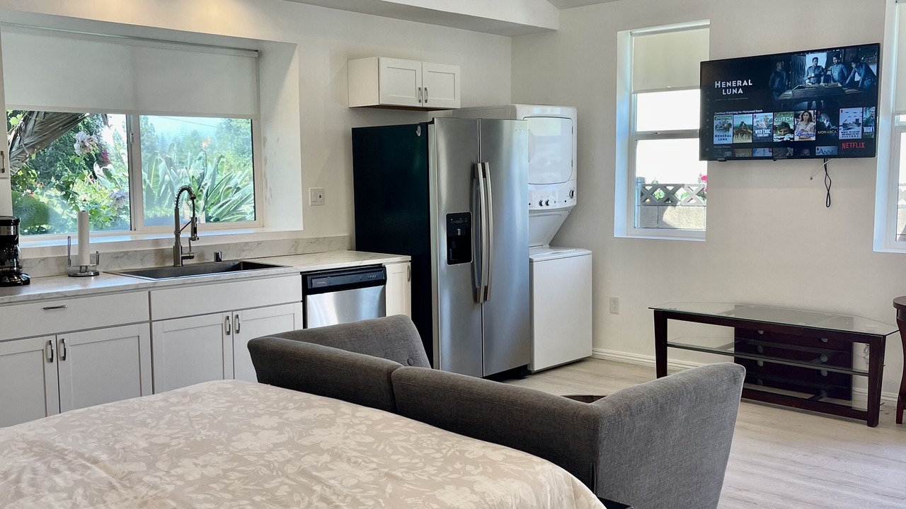 Photo of Kitchen in Canoga Park