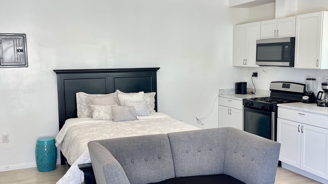 Photo of Bedroom in Canoga Park
