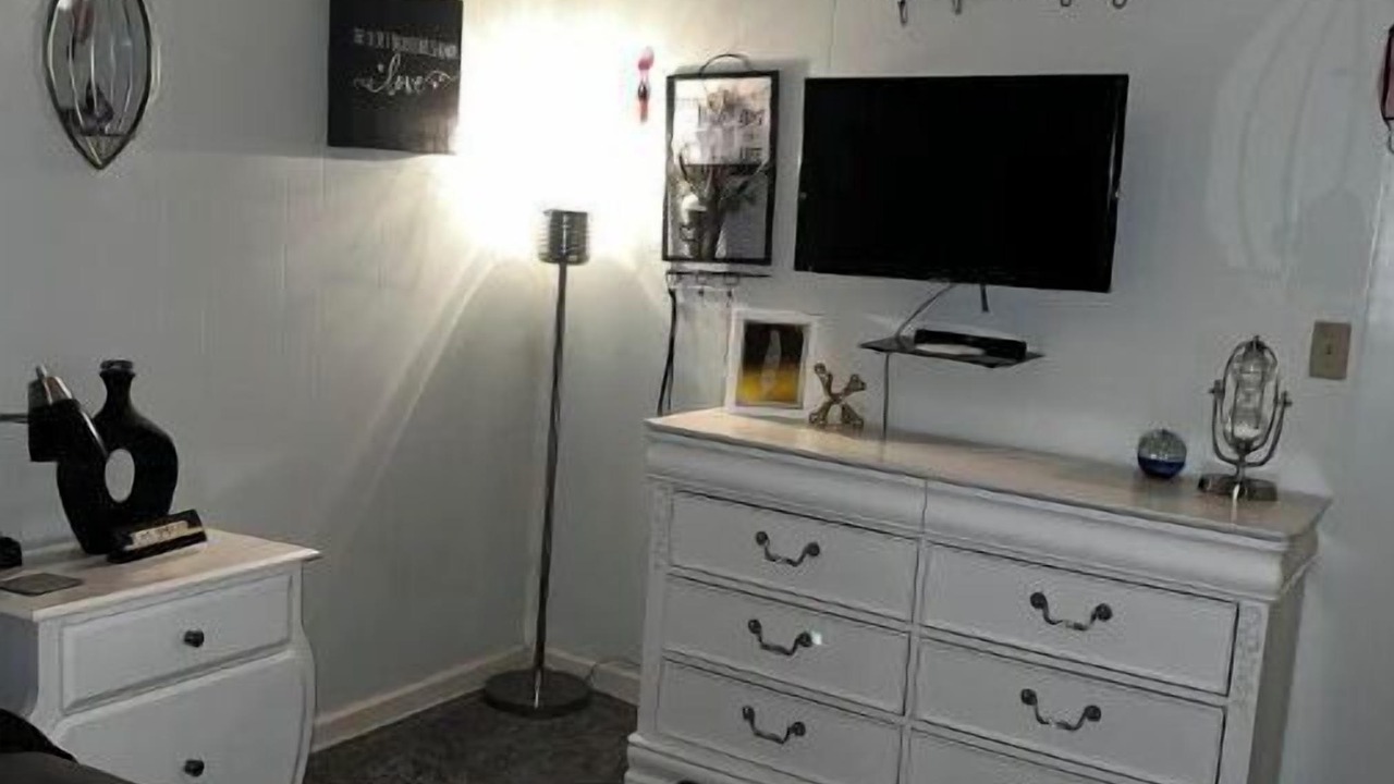 Photo of Bedroom in Canoga Park