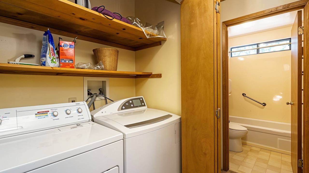 Photo of Bathroom in Groveland