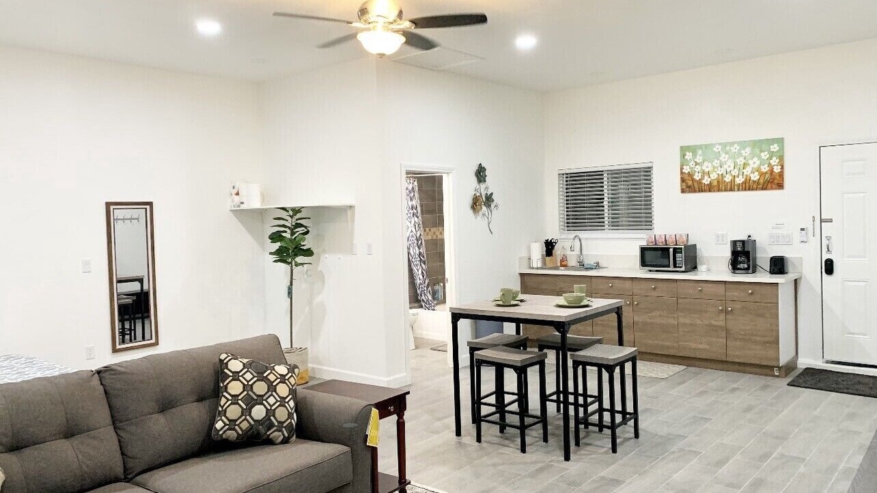 Photo of Livingroom in Quartz Hill