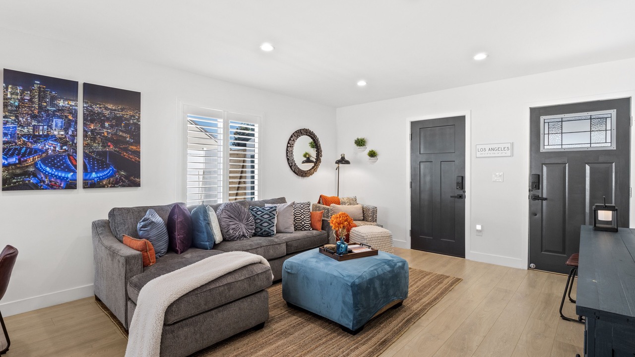 Photo of Livingroom in Panorama City