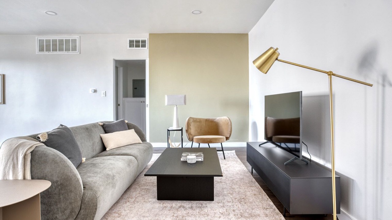 Photo of Livingroom in Hollywood Hills