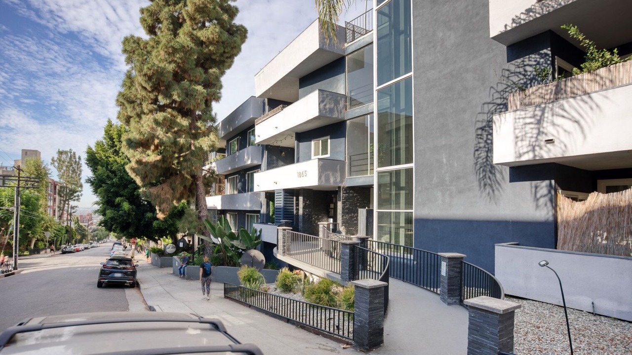 Photo of Outdoor in Hollywood Hills