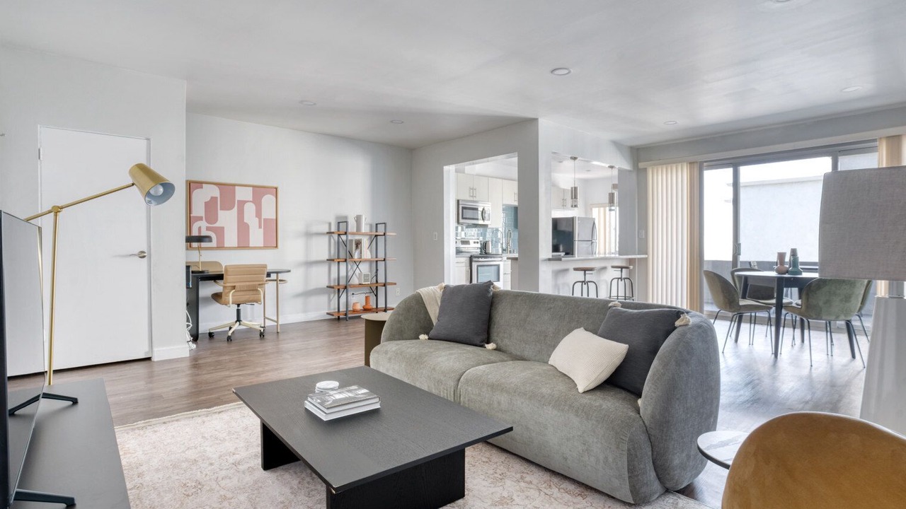 Photo of Livingroom in Hollywood Hills