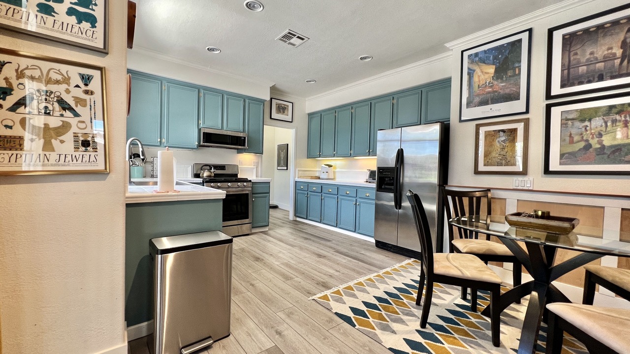 Photo of Kitchen in Midway City