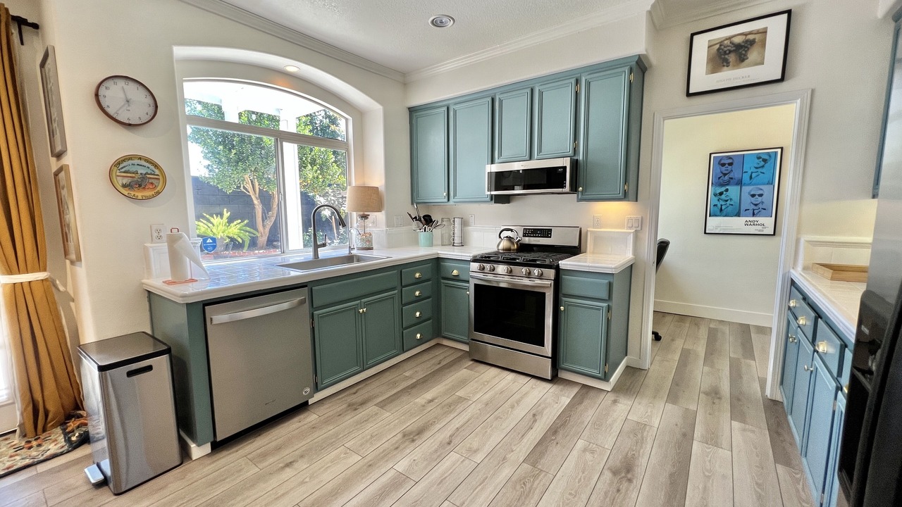 Photo of Kitchen in Midway City
