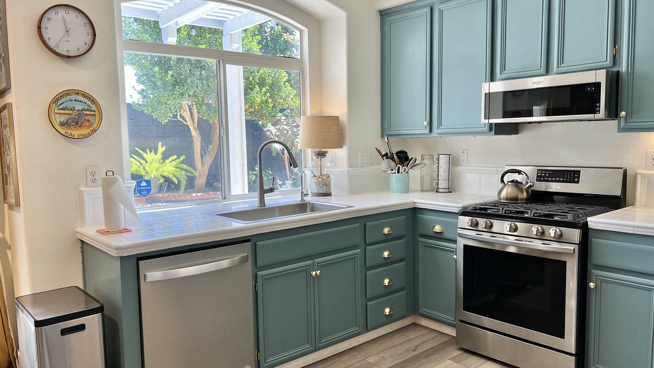 Photo of Kitchen in Midway City