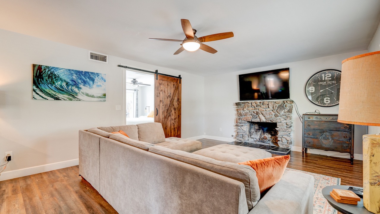 Photo of Livingroom in South Redlands