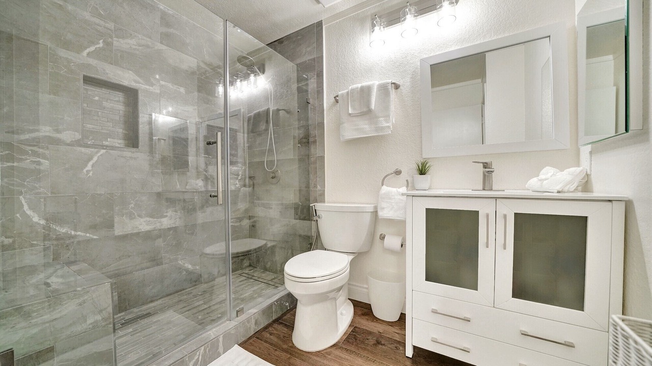 Photo of Bathroom in Laguna Niguel