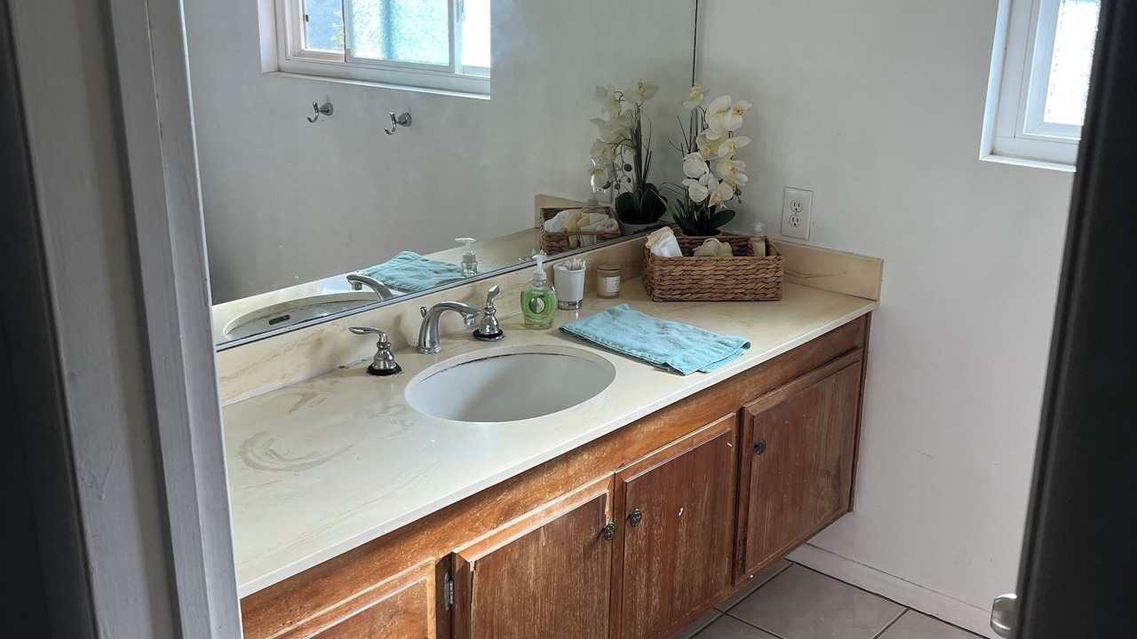 Photo of Bathroom in Orange