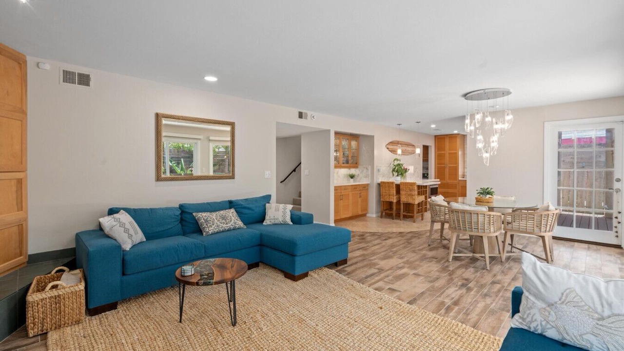 Photo of Livingroom in Olde Solana Beach
