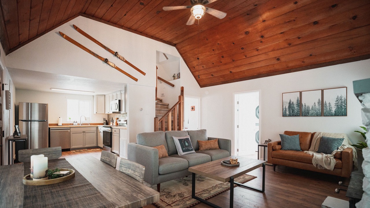 Photo of Livingroom in Twain Harte