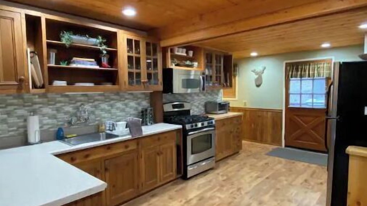 Photo of Kitchen in Green Valley Lake