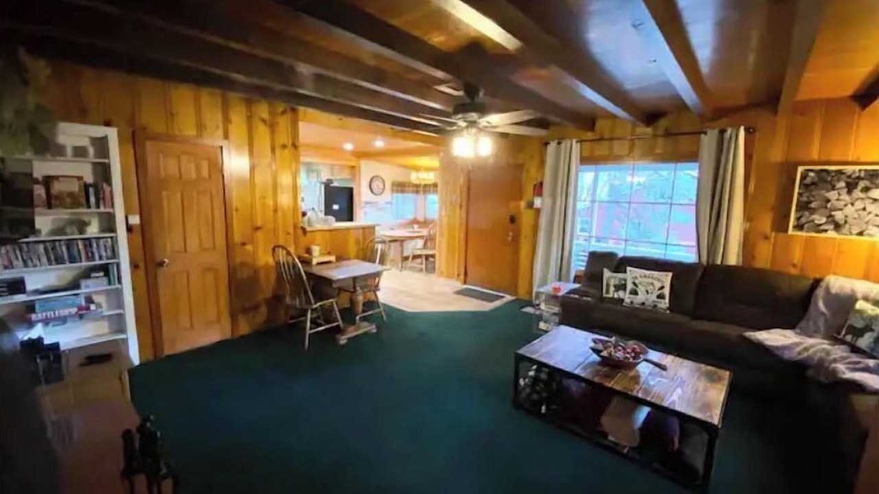 Photo of Livingroom in Green Valley Lake