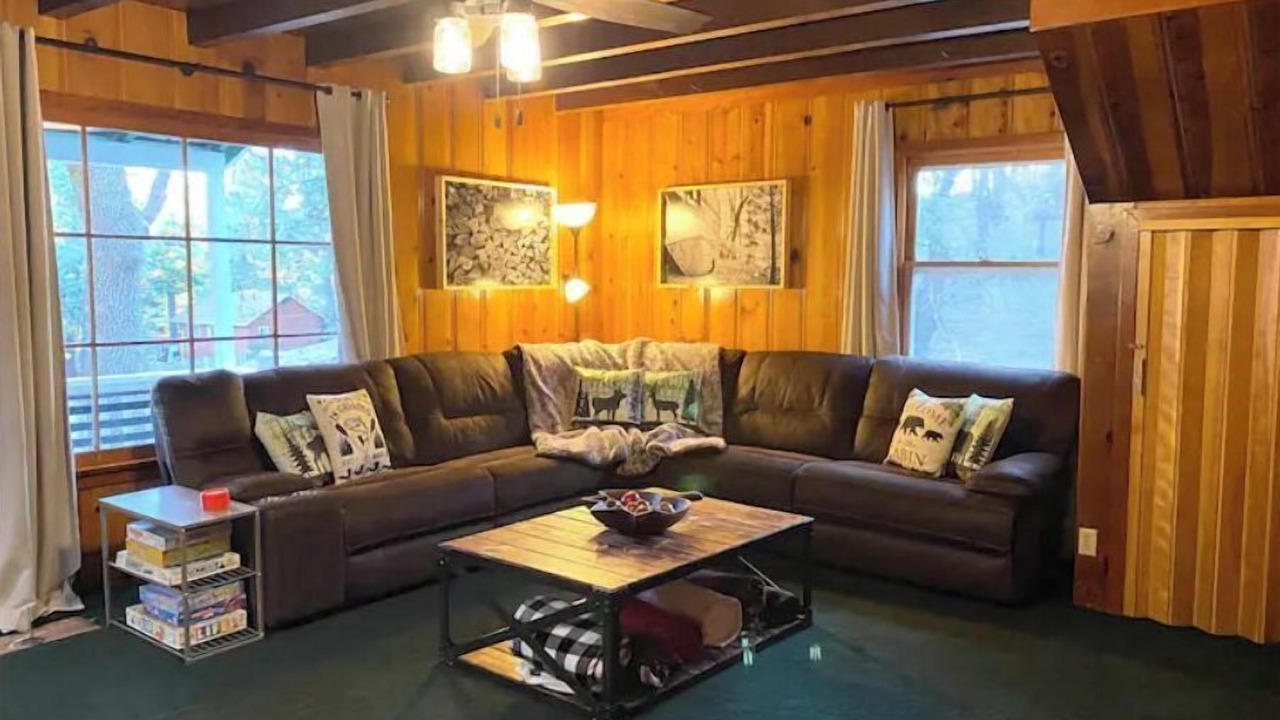 Photo of Livingroom in Green Valley Lake