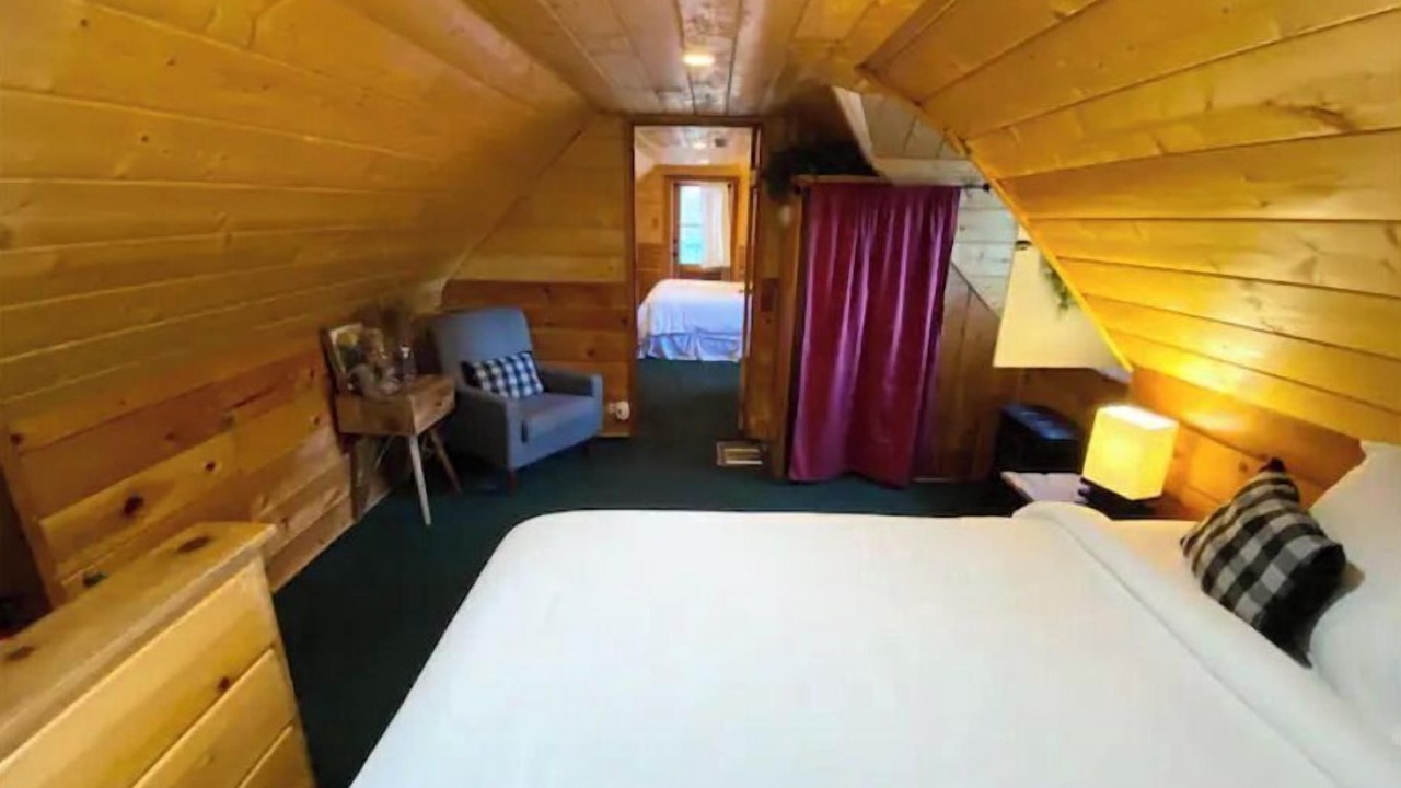 Photo of Bedroom in Green Valley Lake