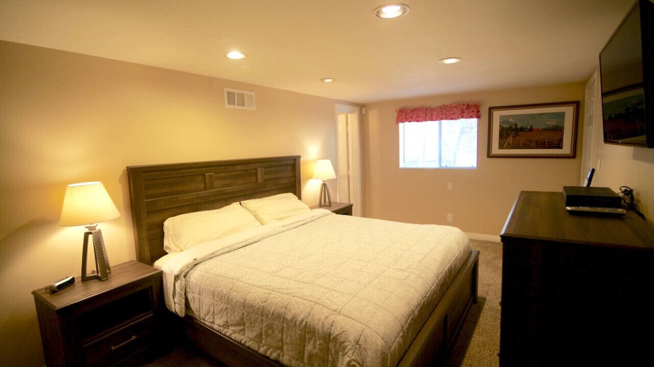 Photo of Bedroom in Blue Jay