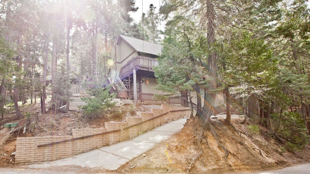 Photo of Outdoor in Blue Jay