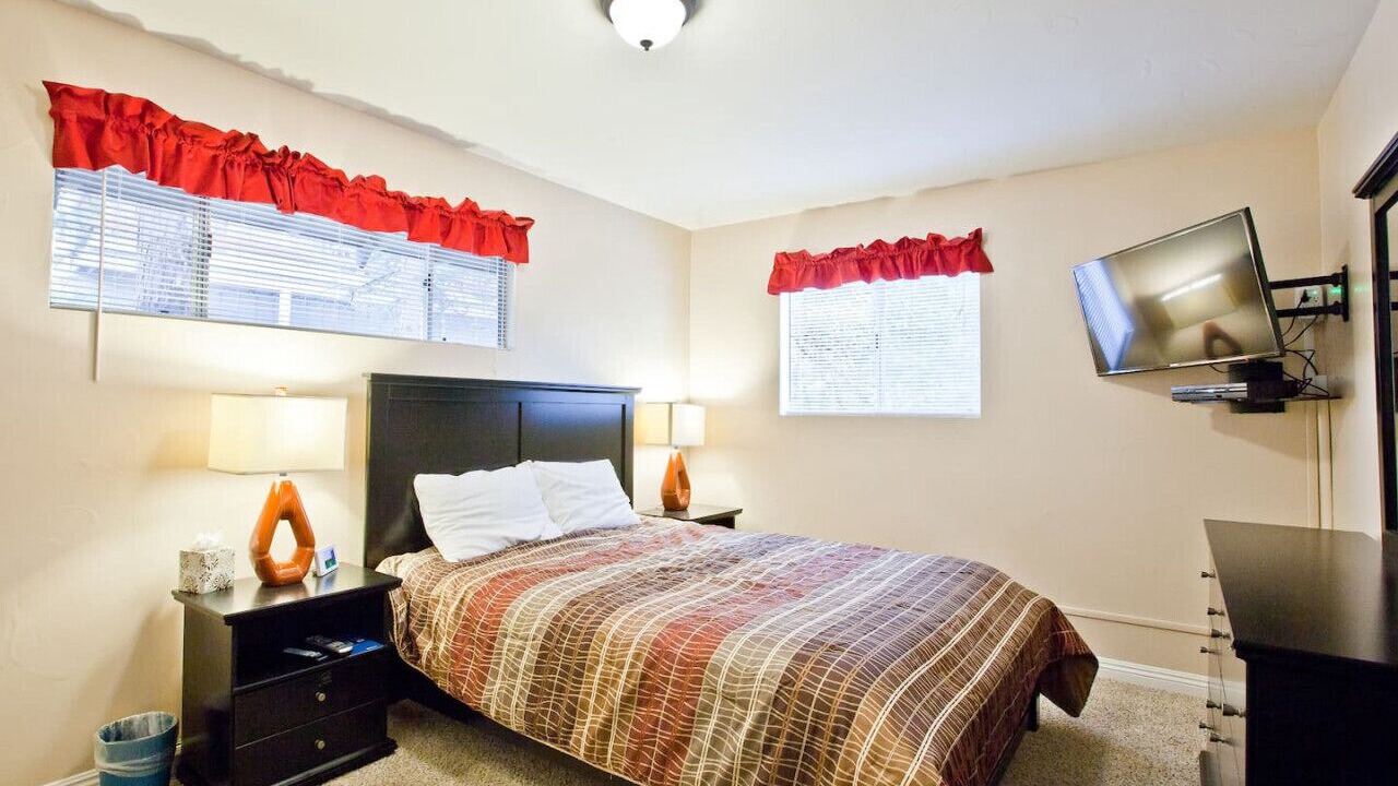 Photo of Bedroom in Blue Jay
