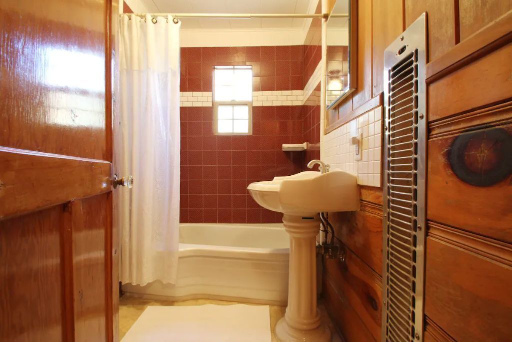Photo of Bathroom in Idyllwild