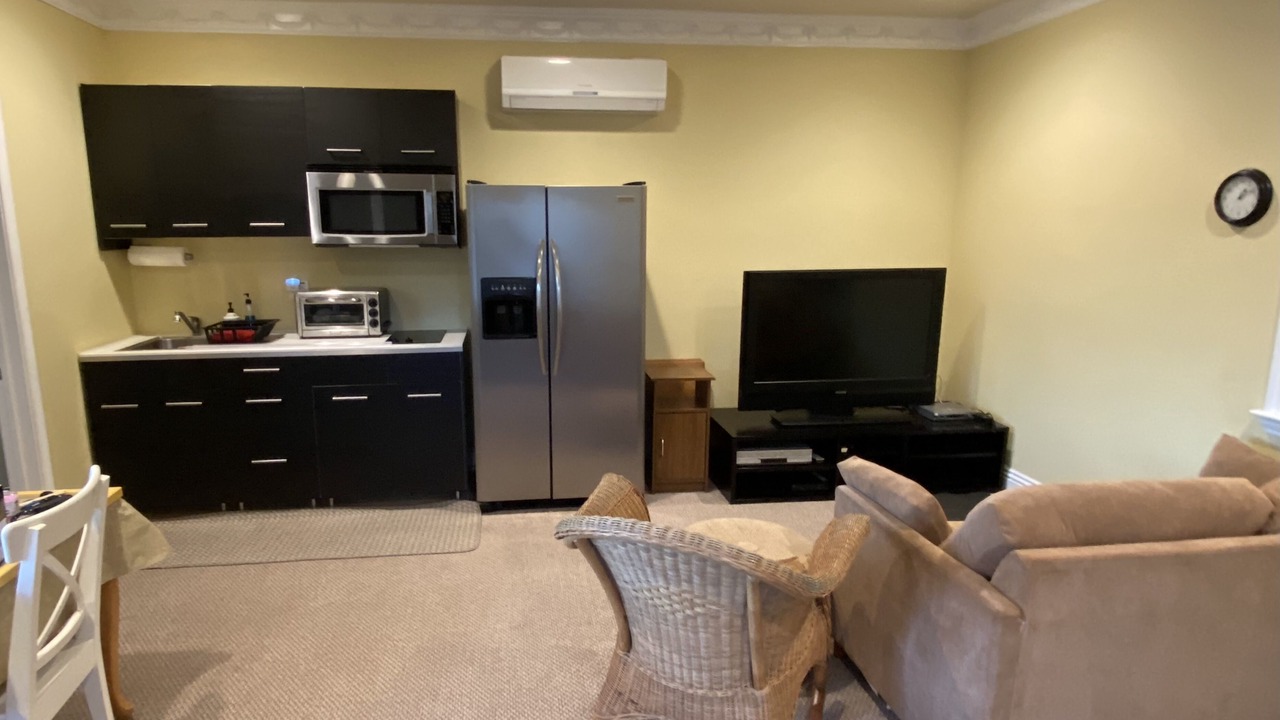 Photo of Livingroom in Mayflower Village
