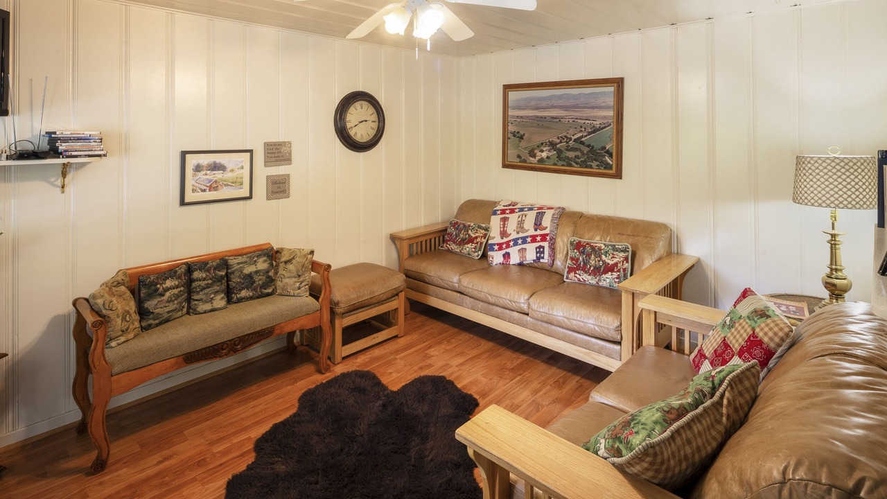 Photo of Livingroom in Salinas