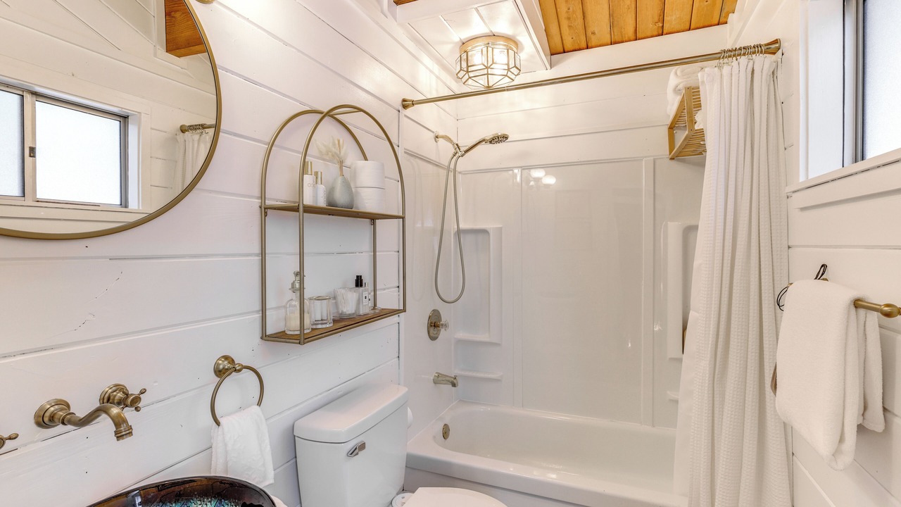 Photo of Bathroom in Arrowbear Lake
