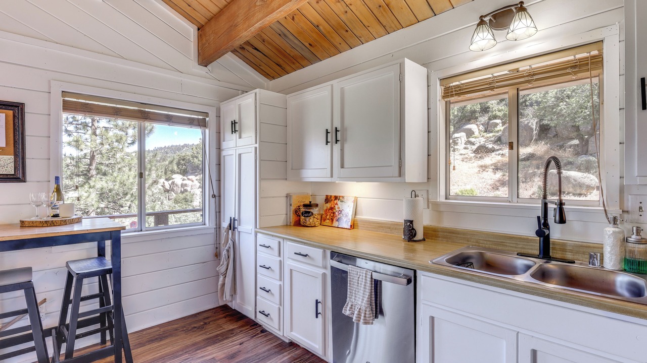 Photo of Kitchen in Arrowbear Lake