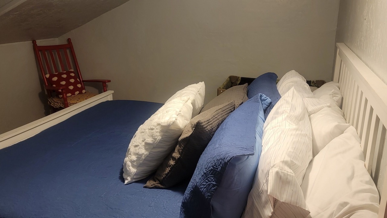 Photo of Bedroom in Wofford Heights