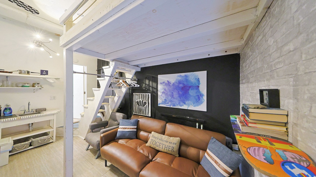 Photo of Livingroom in Marina del Rey