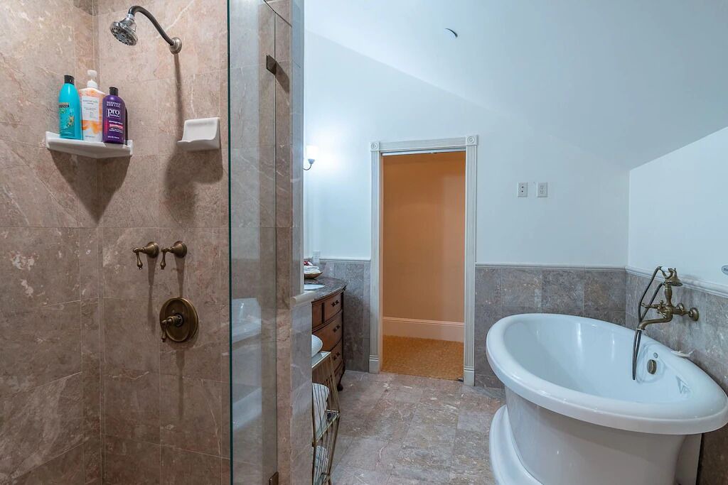 Photo of Bathroom in Salinas