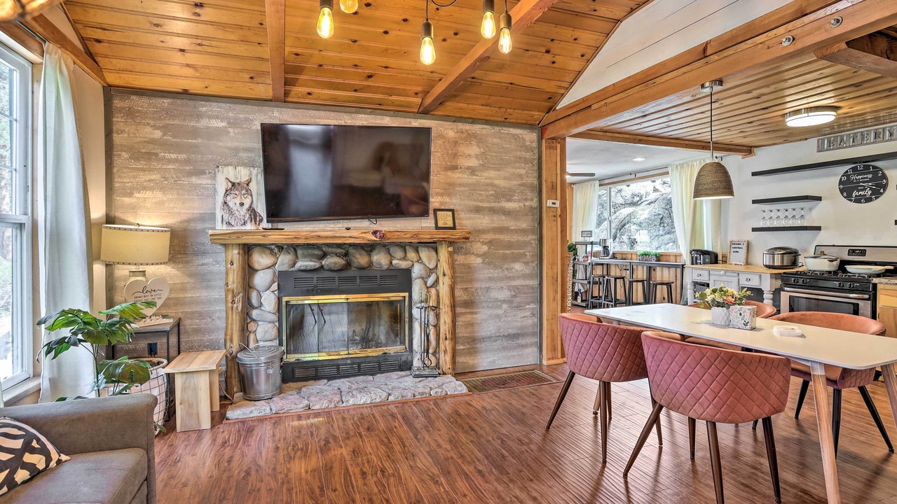Photo of Livingroom in Boulder Bay