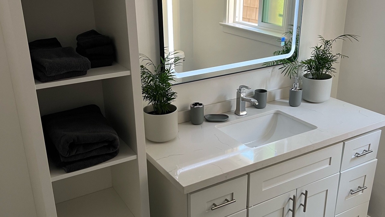 Photo of Bathroom in Peninsula