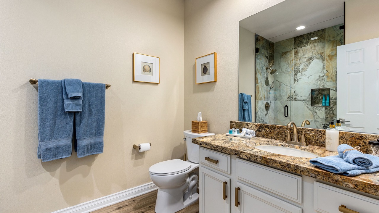Photo of Bathroom in Bermuda Dunes